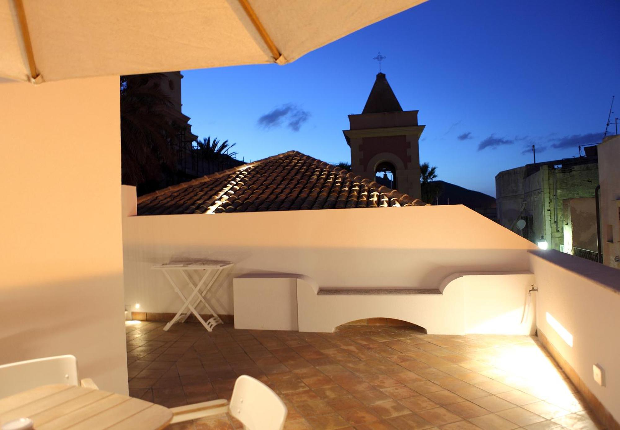 Aegusa Hotel Φαβινιάνα Δωμάτιο φωτογραφία
